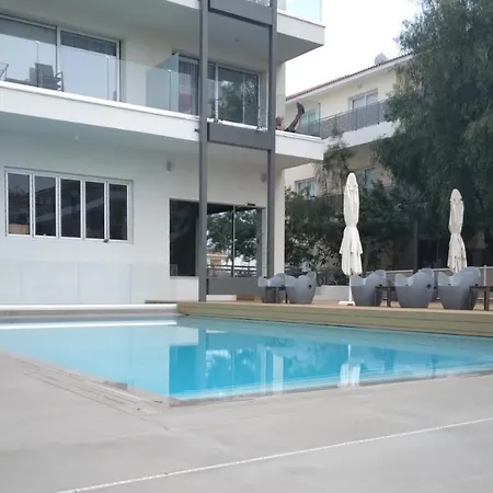 Sweet Retreat Apartment Paralimni Exterior photo